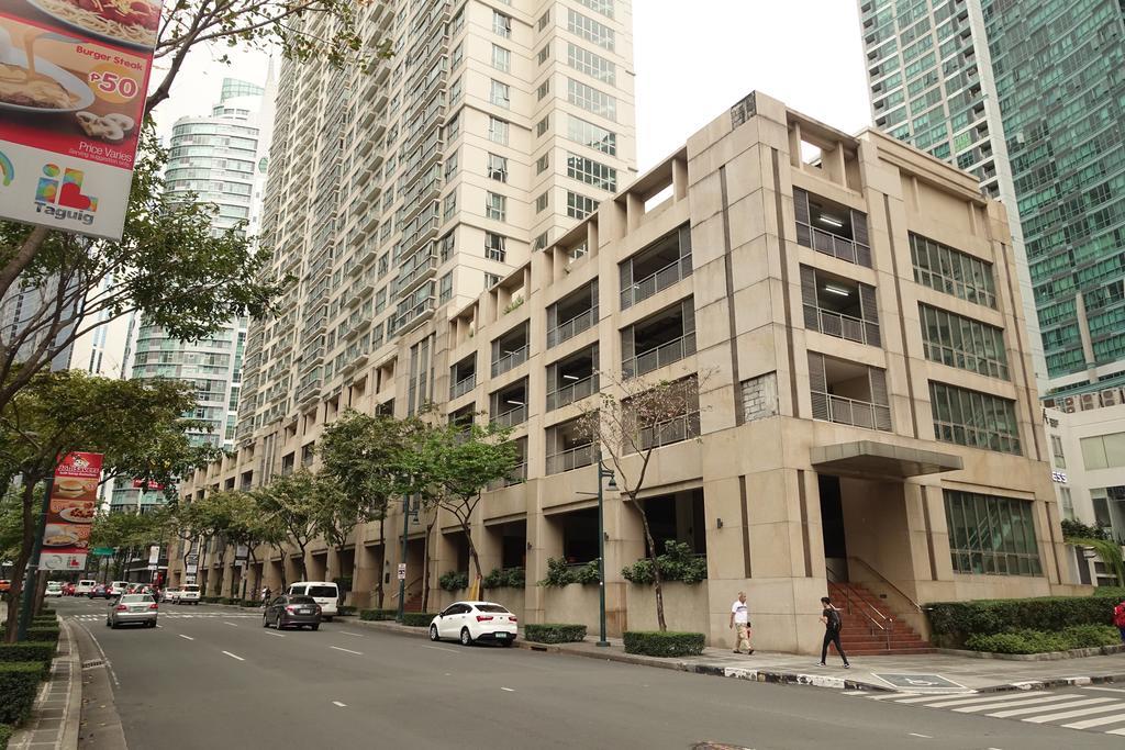 Luxury Condo At Forbeswood Parklane The Fort Bgc Makati City Exterior foto